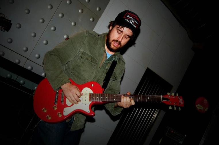 11769_352129748187372_1252167653_n