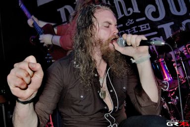 11038148_840766315990377_4986749099431656370_o