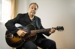 a-gravelroad-76-foto-richard-ray-farrell-foto-angel-ariza